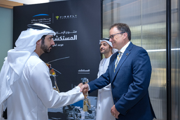 Hamdan bin Mohammed Signs Lunar Mission Agreement