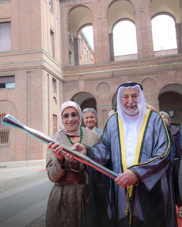 Sharjah Ruler Gifts Manuscript to University