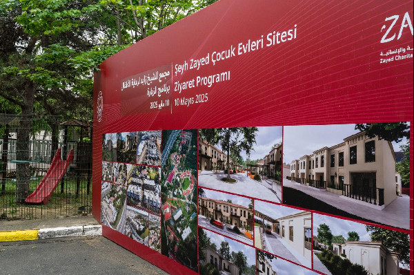 Fatima bint Mubarak Visits Children's Complex in Istanbul