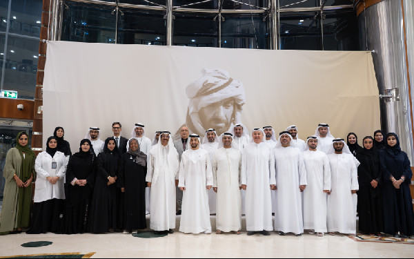 Hamdan bin Zayed Visits National Archives and Library