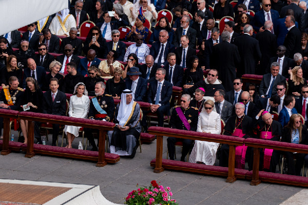 Sheikh Saud bin Saqr at Papal Inauguration