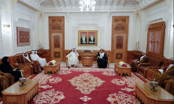 Hamdan bin Mohammed Meets Oman's Deputy PM
