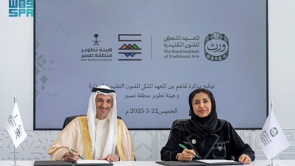 Agreement to Support Traditional Crafts Signed Agreement to Support Traditional Crafts Signed