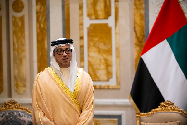 Kuwait and UAE Leaders Discuss Cooperation