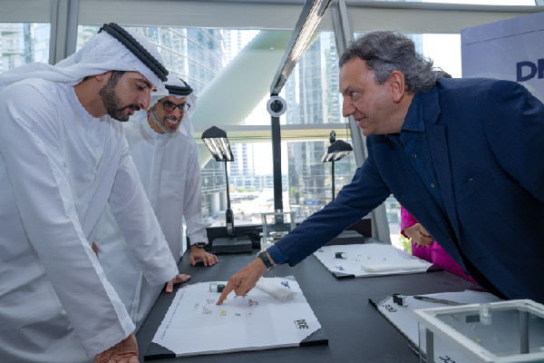 Sheikh Hamdan Visits DMCC Diamond Facility