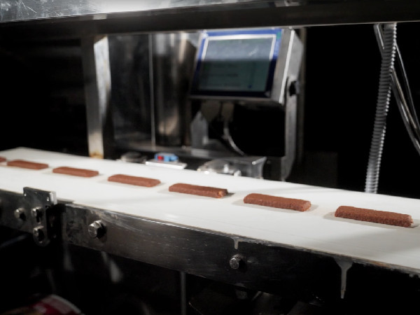 Al Baraka Dates Factory Excels in Exports