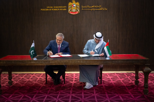 UAE and Pakistan Strengthen Bilateral Ties