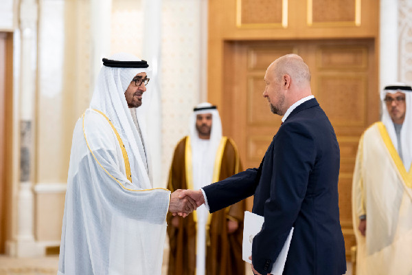 UAE President Welcomes New Ambassadors