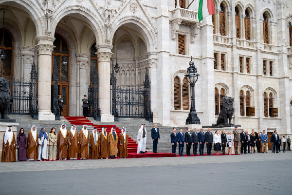 UAE President Receives Warm Welcome in Hungary