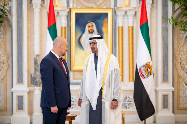 UAE President Welcomes New Ambassadors