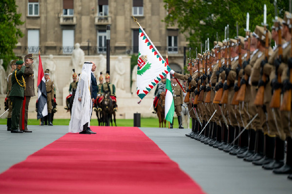 UAE President Receives Warm Welcome in Hungary