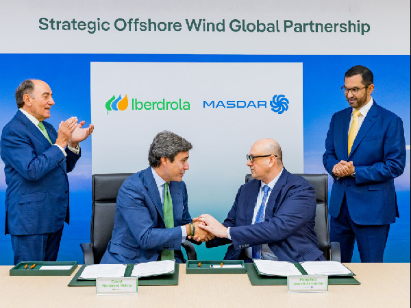 Major UK Offshore Wind Deal by Masdar and Iberdrola