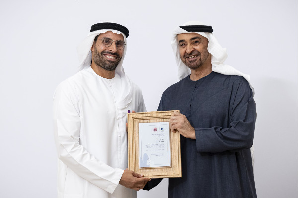 UAE President Awards Parent-Friendly Label Institutions