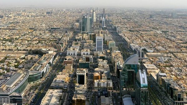 Saudi Arabia s Reputation Improves Through Vision 2030
