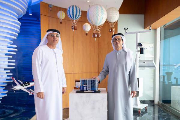 Mansour bin Zayed Visits Meteorology Centre