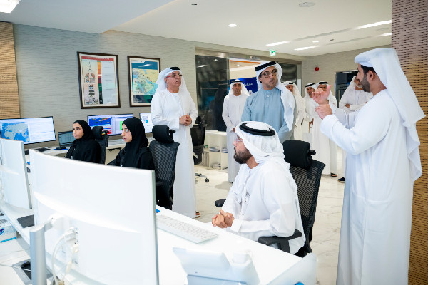 Mansour bin Zayed Visits Meteorology Centre