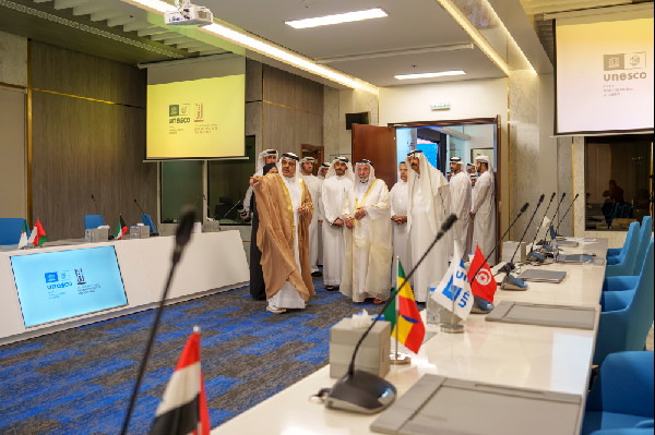 Sharjah Ruler Opens Narrator Forum