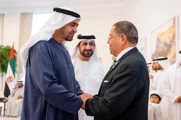 Sheikh Mohamed Welcomes Arab Parliament Delegation