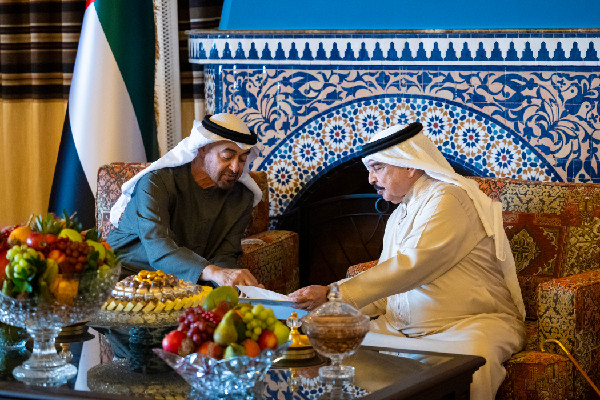 Bilateral Talks Between Sheikh Mohamed and King Hamad