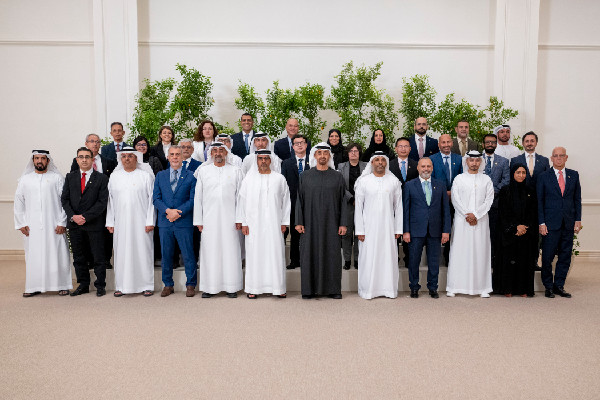 Sheikh Mohamed Meets Khalifa University Delegation