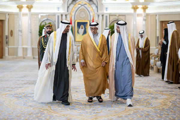 UAE President Welcomes New Ambassadors