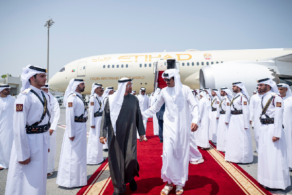 UAE President Visits Qatar for Fraternal Meeting