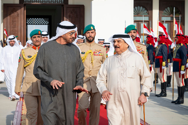 UAE and Bahrain Leaders Discuss Cooperation