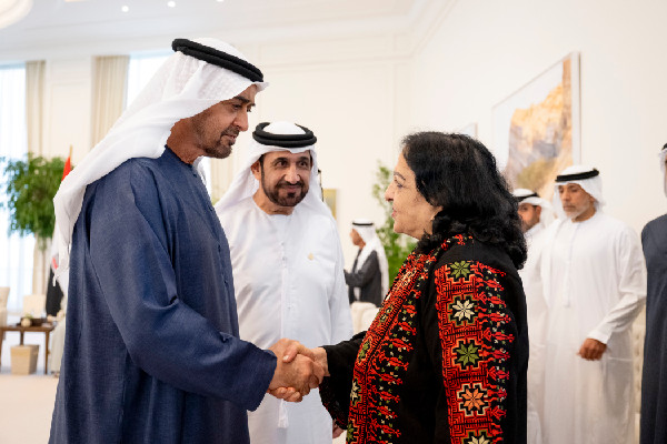 Sheikh Mohamed Welcomes Arab Parliament Delegation
