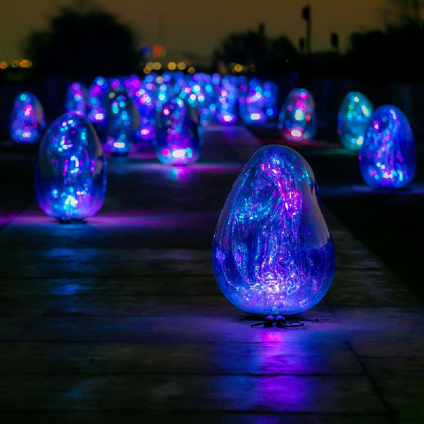 Manarat Abu Dhabi Celebrates Art and Light