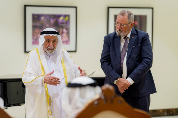 Sultan Al Qasimi Meets Music Students at SPAA