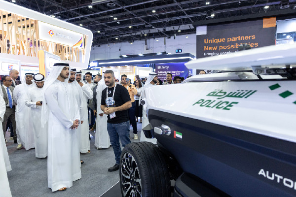Mohammed bin Rashid Visits GITEX Global 2025