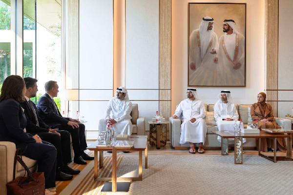 Maktoum bin Mohammed Meets WEF President