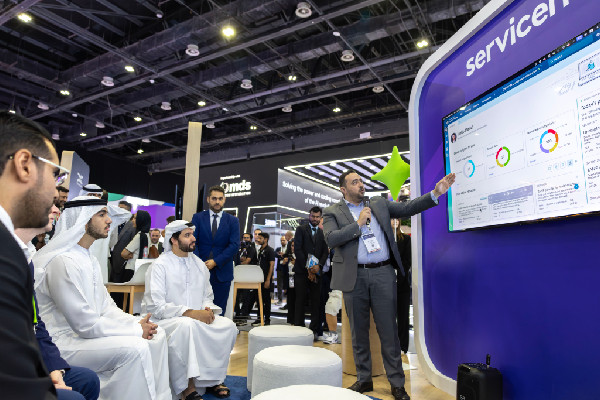 Mohammed bin Rashid Visits GITEX Global 2025