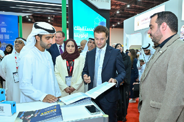 Sheikh Saqr Opens Gulf Education Exhibition