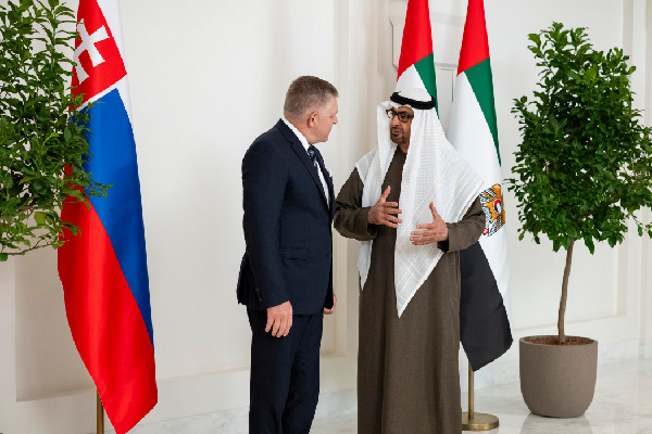 UAE and Slovakia Discuss Bilateral Ties