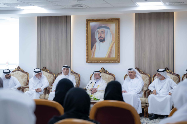 Sharjah Ruler Opens Theatre Association HQ