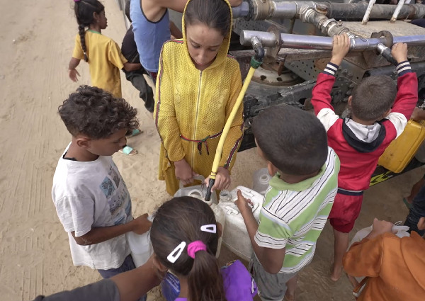 UAE Delivers Water Tankers to Gaza