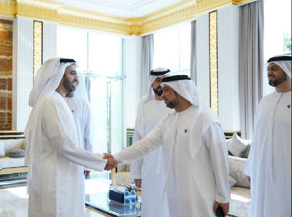Crown Prince Welcomes UAE Leaders Delegation
