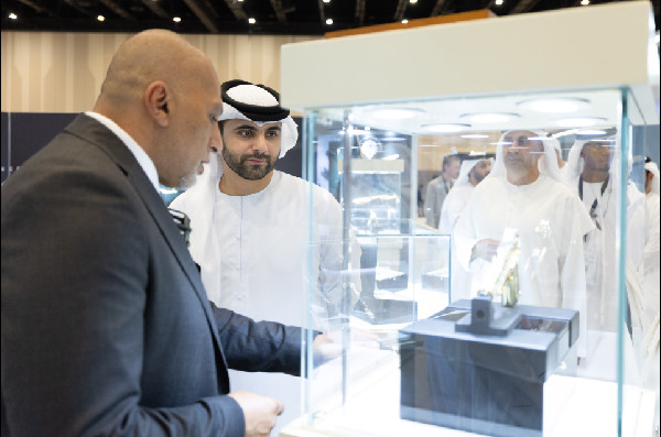 Mansoor bin Mohammed Visits Hunting Expo 2025