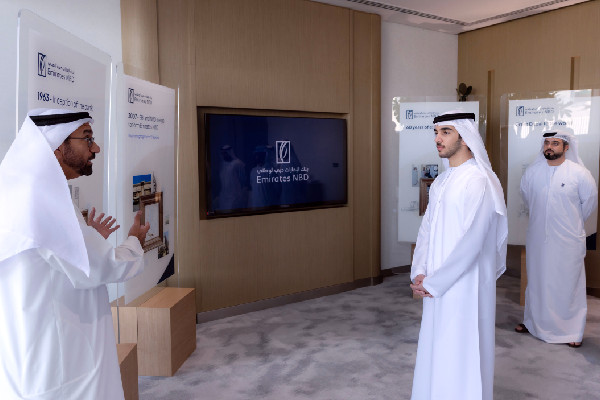 Mohammed bin Rashid Visits Emirates NBD