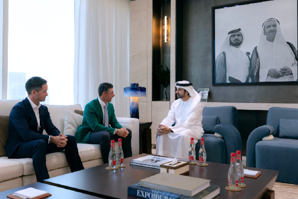 Hamdan bin Mohammed Congratulates Rory McIlroy