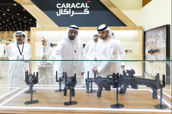 Mansoor bin Mohammed Visits Hunting Expo 2025