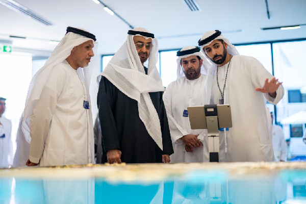 UAE President Reviews Innovations at Airshow