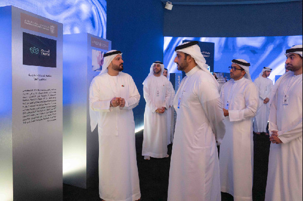 Sultan bin Ahmed Attends Signing of MoUs