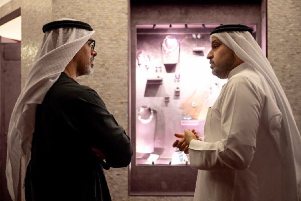 Khaled Visits NOMAD Abu Dhabi Art Fair