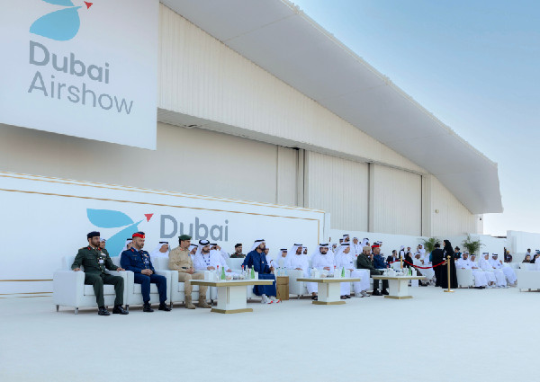 Sheikh Mohammed Reviews Aviation Innovations