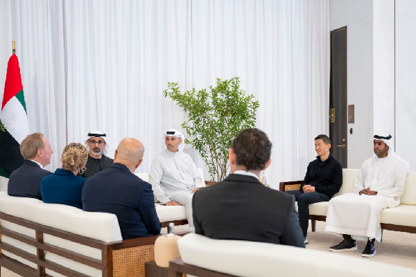 Microsoft Invests $15.2 Billion in UAE AI