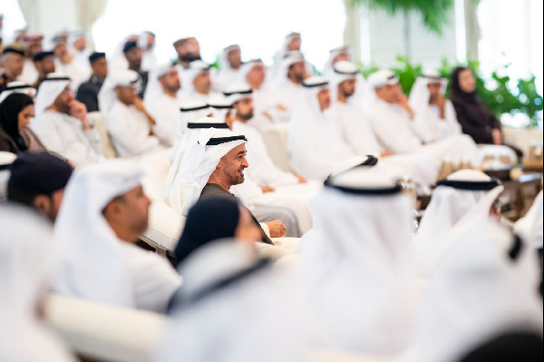 UAE President Attends AI Strategy Session