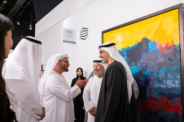 Khaled Opens Abu Dhabi Art Exhibition