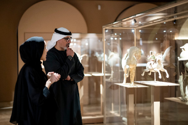 Khaled bin Zayed Visits Equestrian Academy